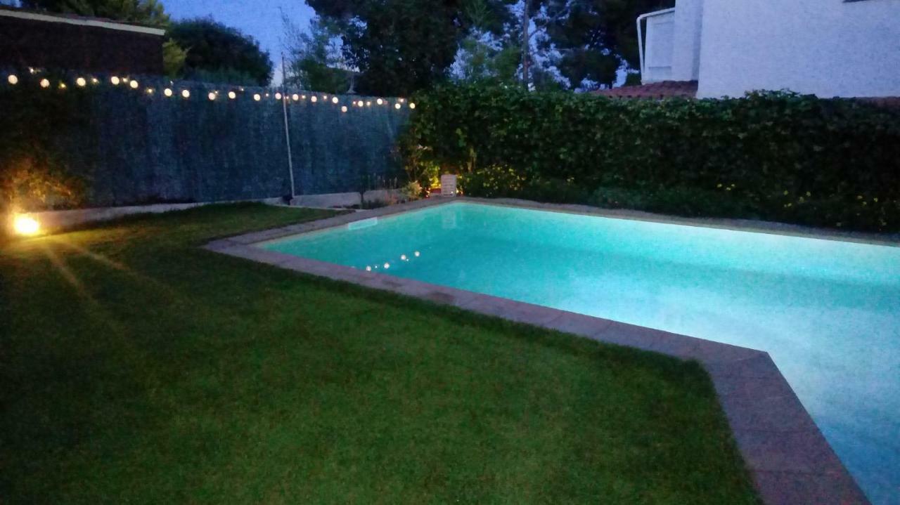 Sunny Holiday Home كريكسل المظهر الخارجي الصورة